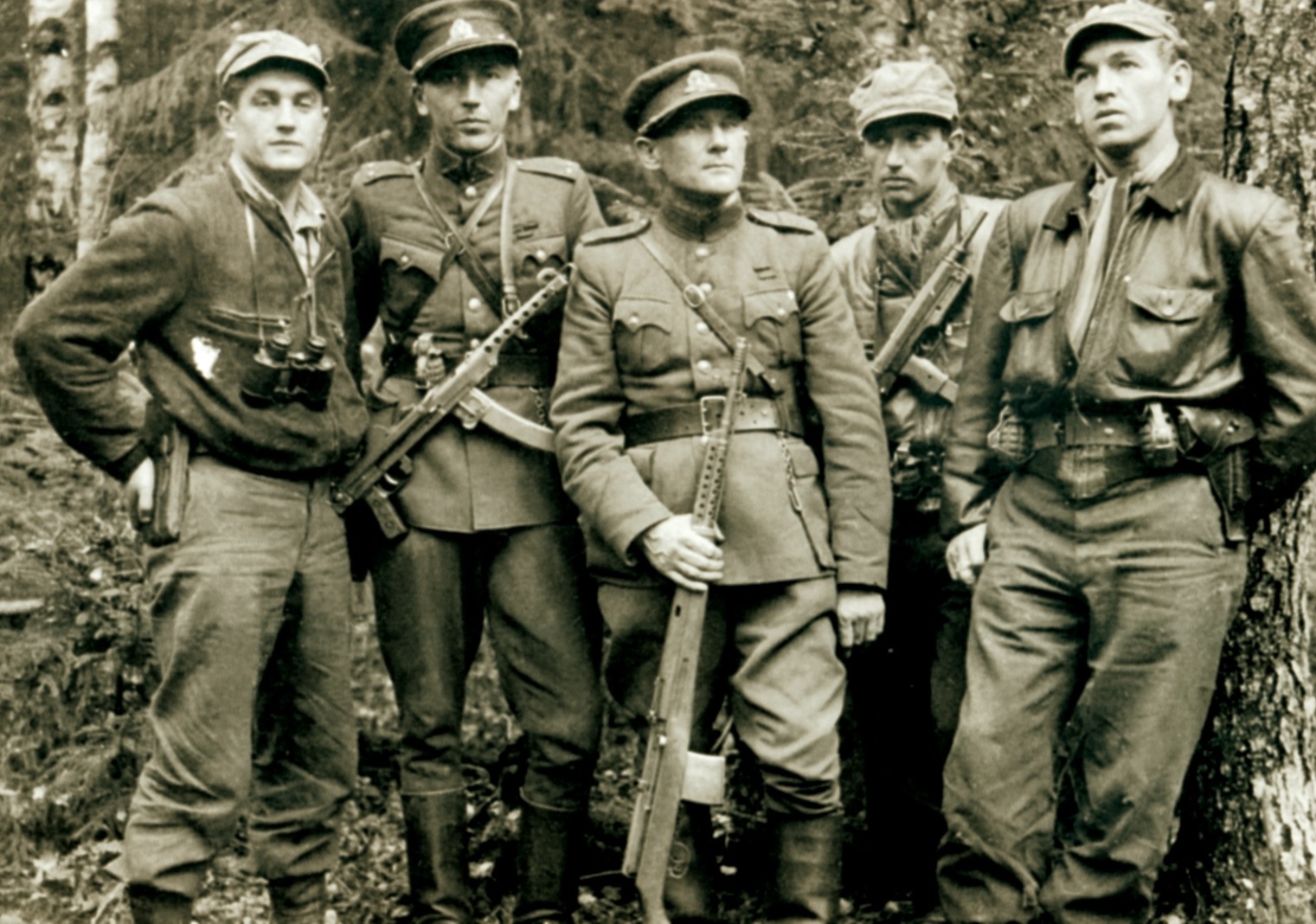 1944